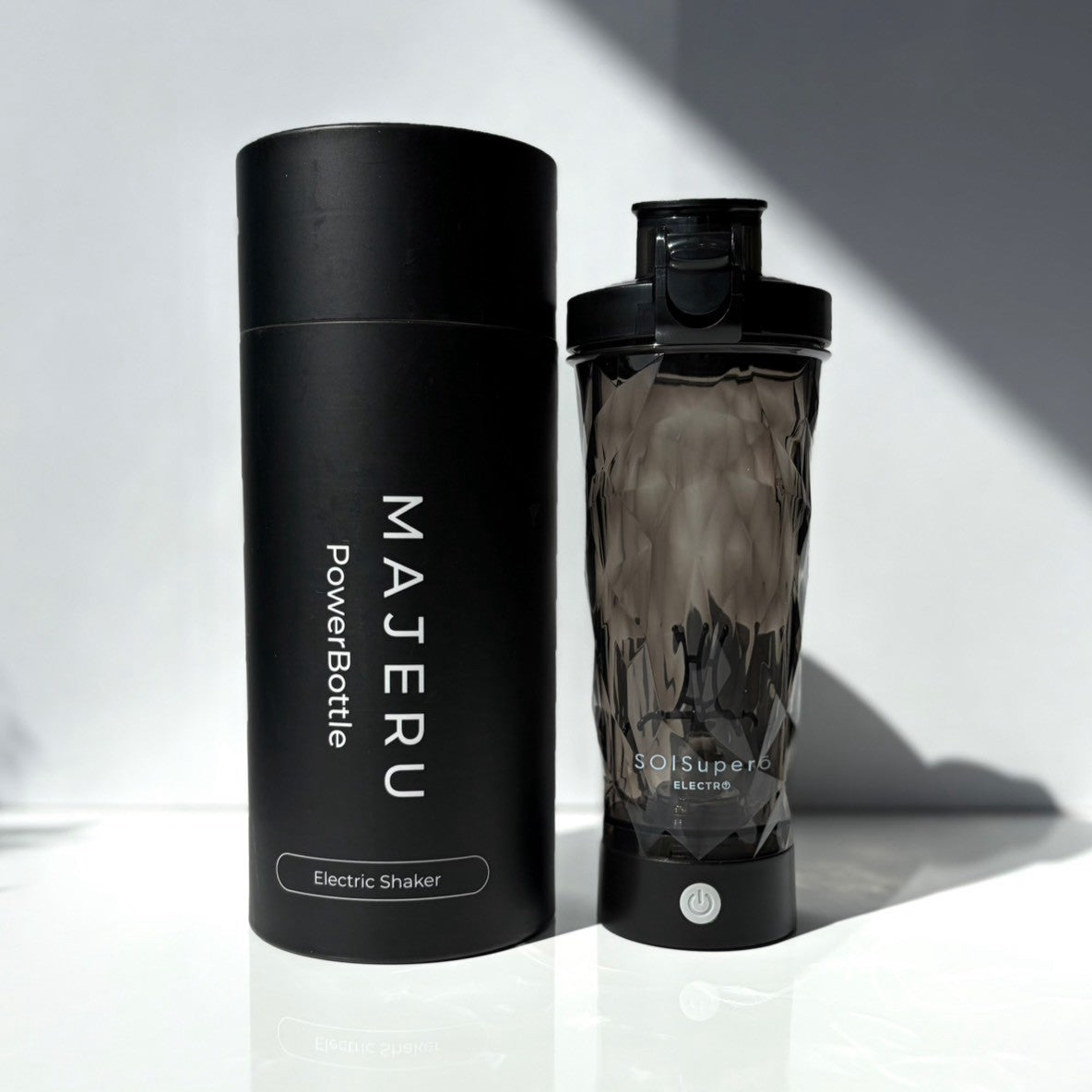 SOISuperō MAJERU power Bottle 650mL ブラック プロテイン電動シェイカー 株式会社ソイズ